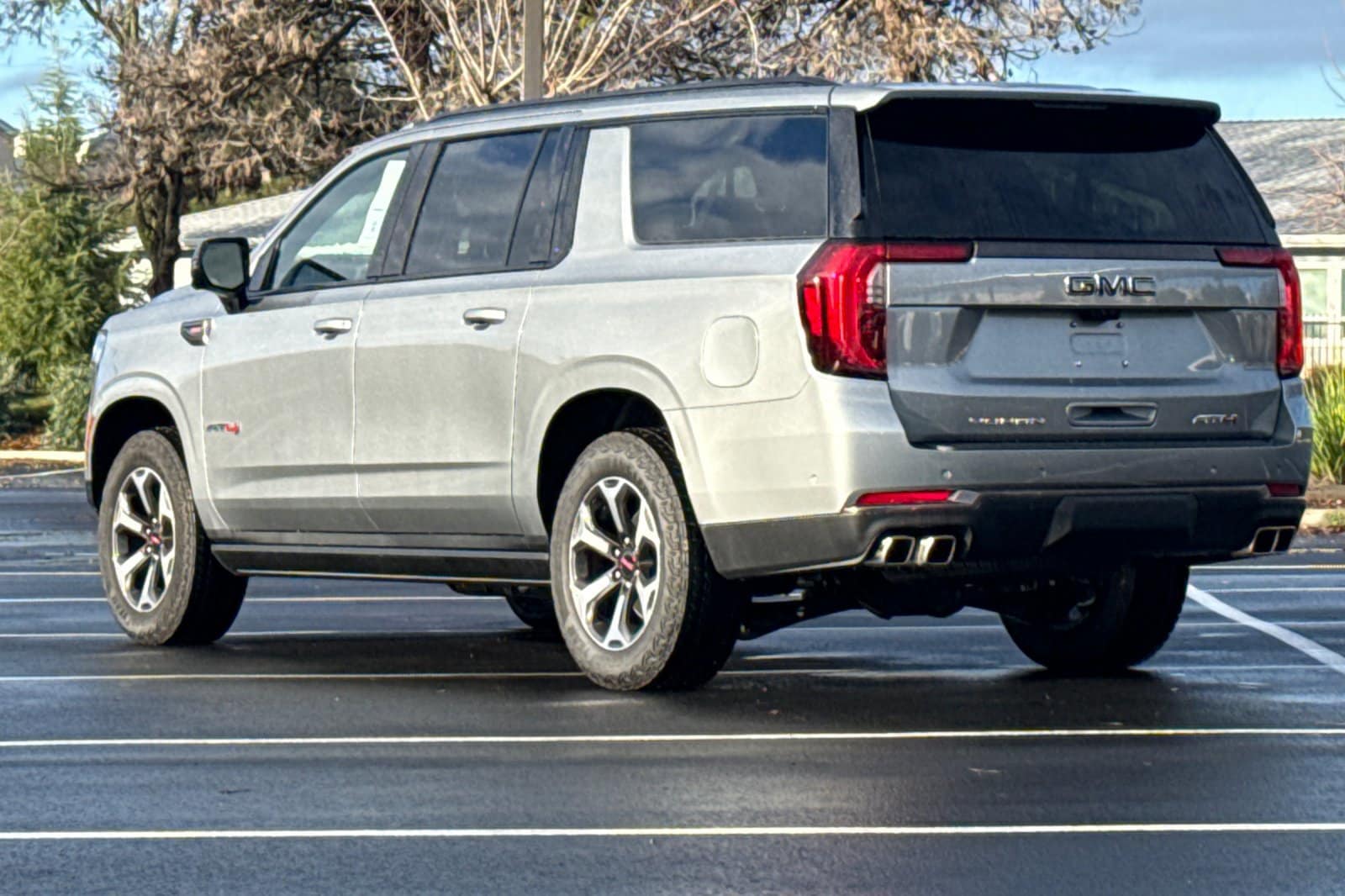 2026 GMC Yukon XL AT4 Ultimate photo 6