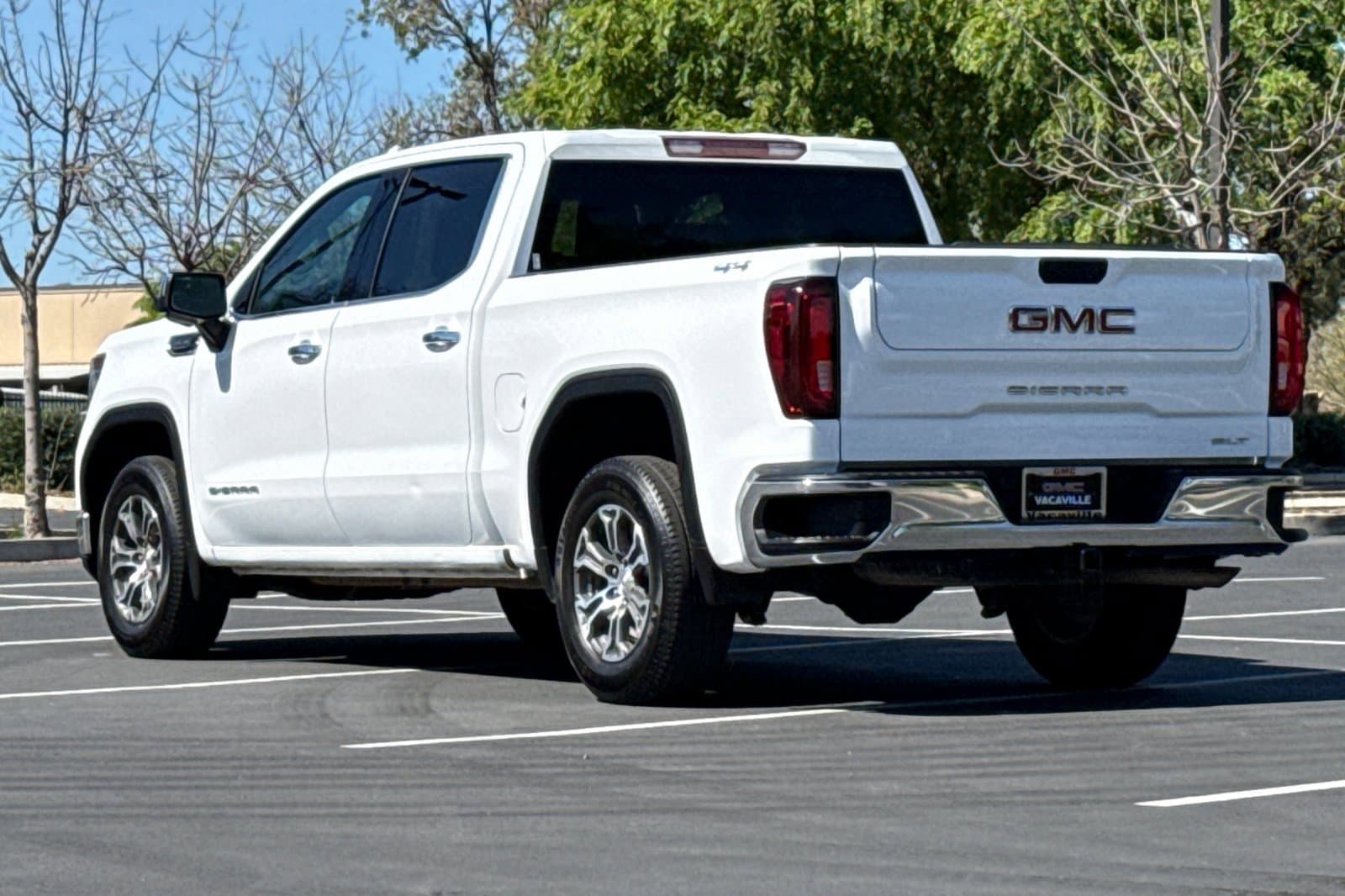 2025 GMC Sierra 1500 SLT photo 6
