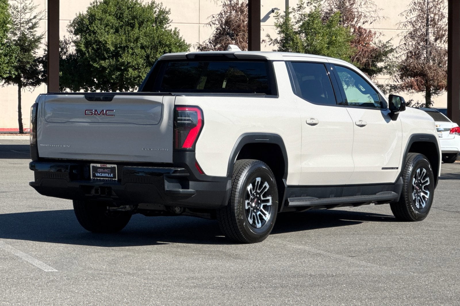 2026 GMC Sierra EV Elevation Extended Range photo 4