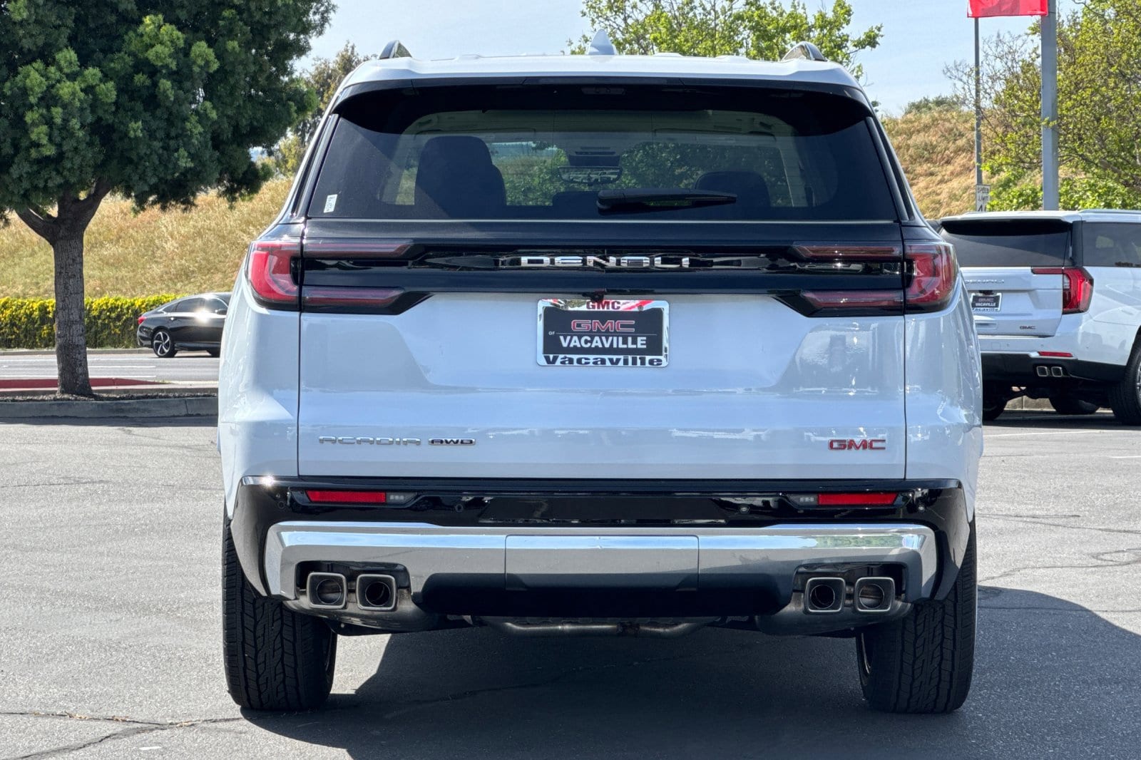 2026 GMC Acadia Denali photo 5