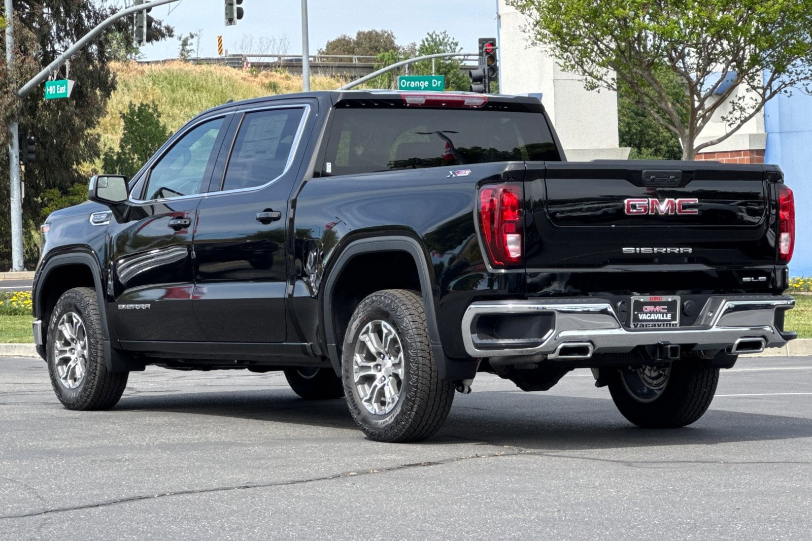 2026 GMC Sierra 1500 SLE photo 6