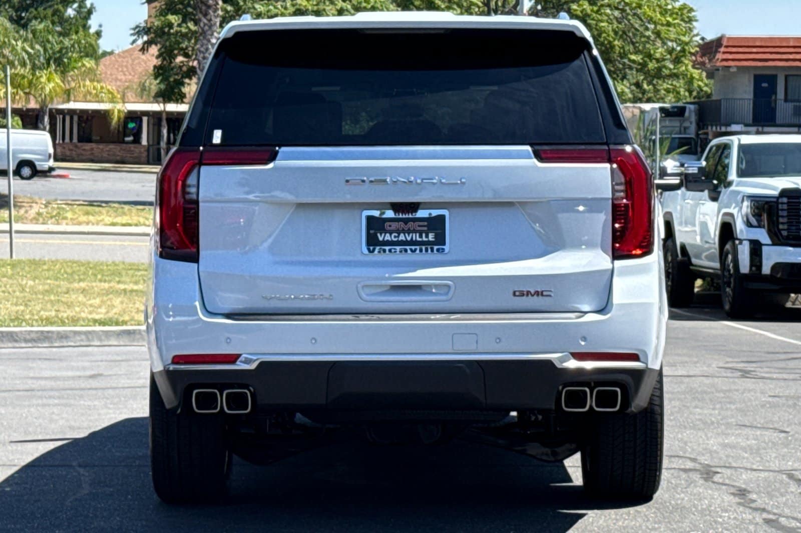 2026 GMC Yukon XL Denali - Photo 6