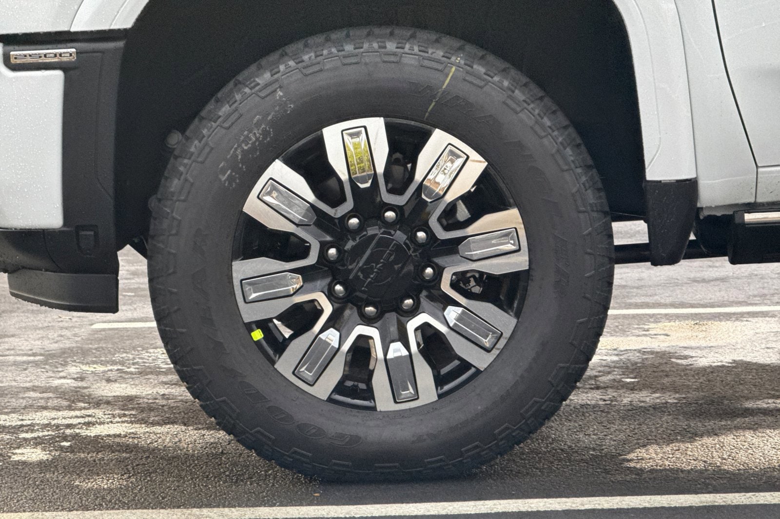 2026 GMC Sierra 2500HD Denali - Photo 25