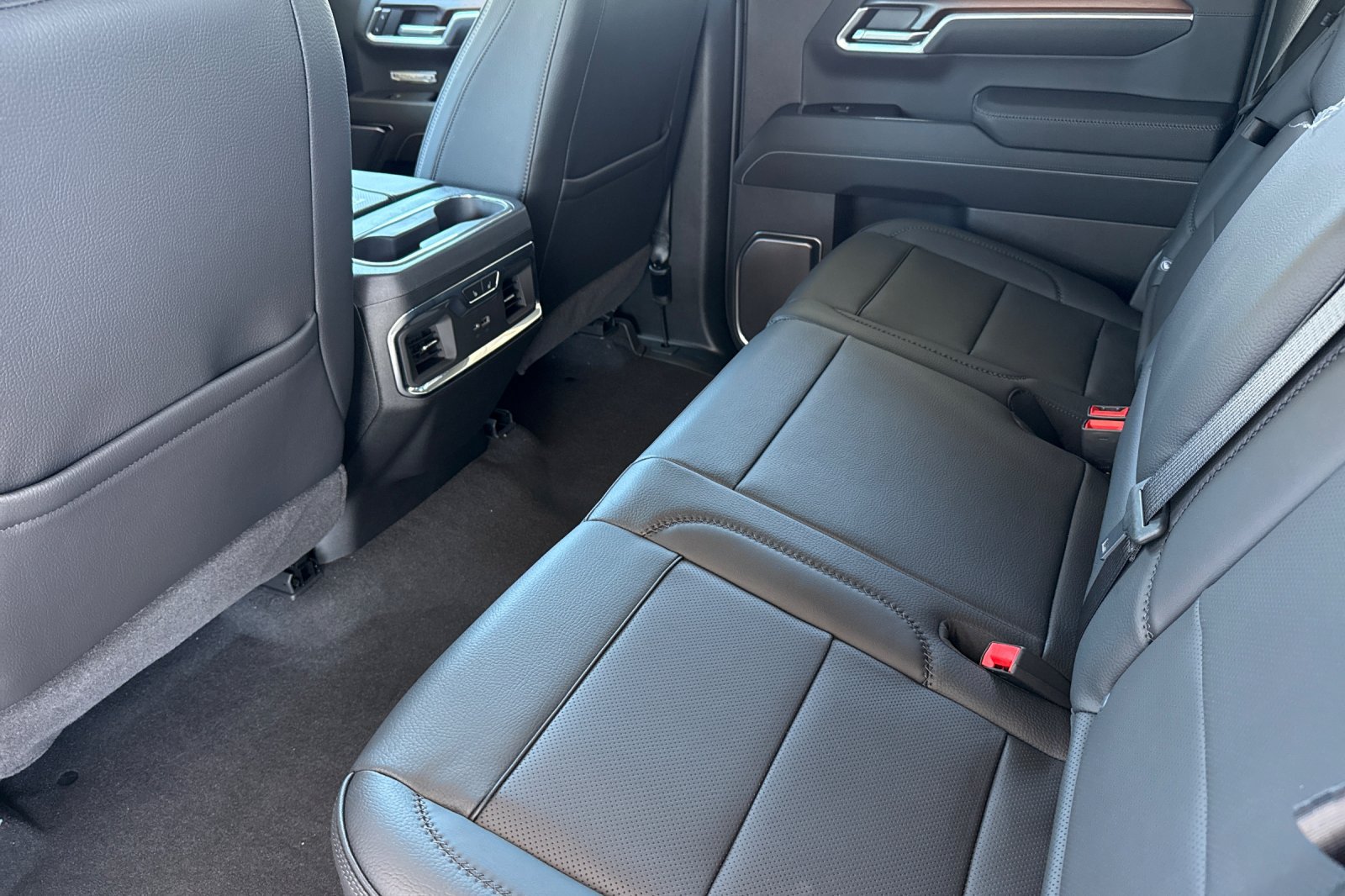 2026 GMC Sierra 1500 Denali - Photo 13