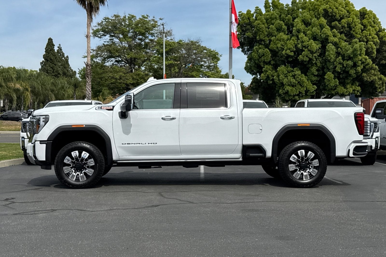 2026 GMC Sierra 2500 HD Denali photo 3