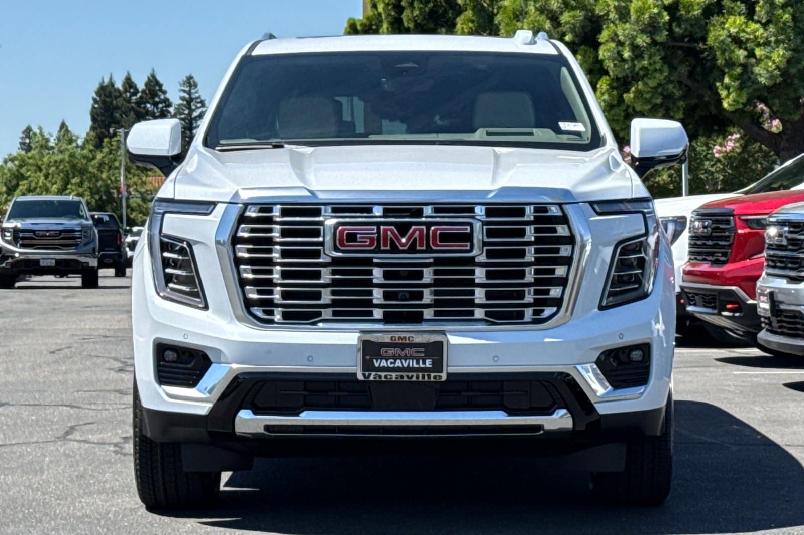 2026 GMC Yukon XL Denali - Photo 10
