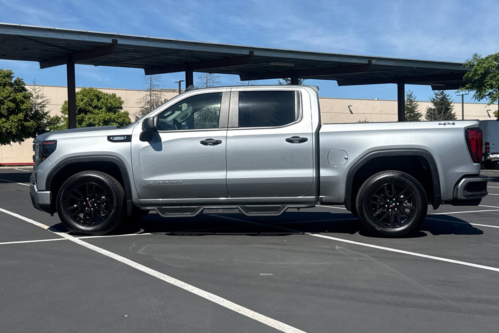 2025 GMC Sierra 1500 Pro photo 3