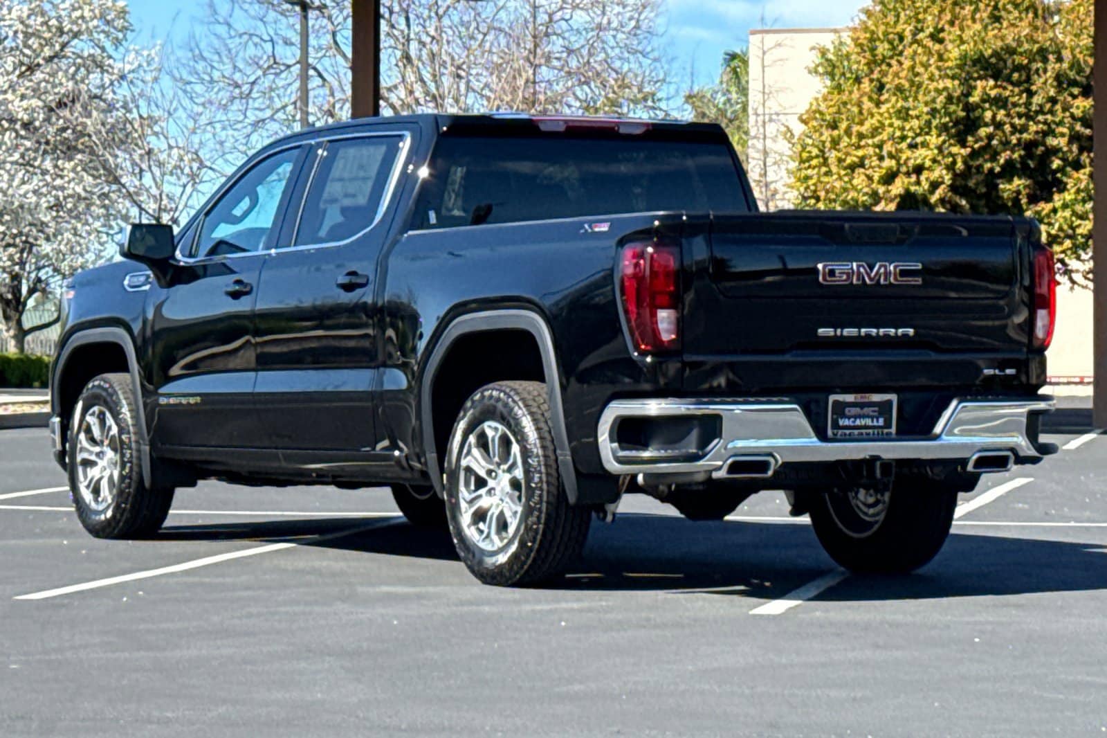 2026 GMC Sierra 1500 SLE photo 6