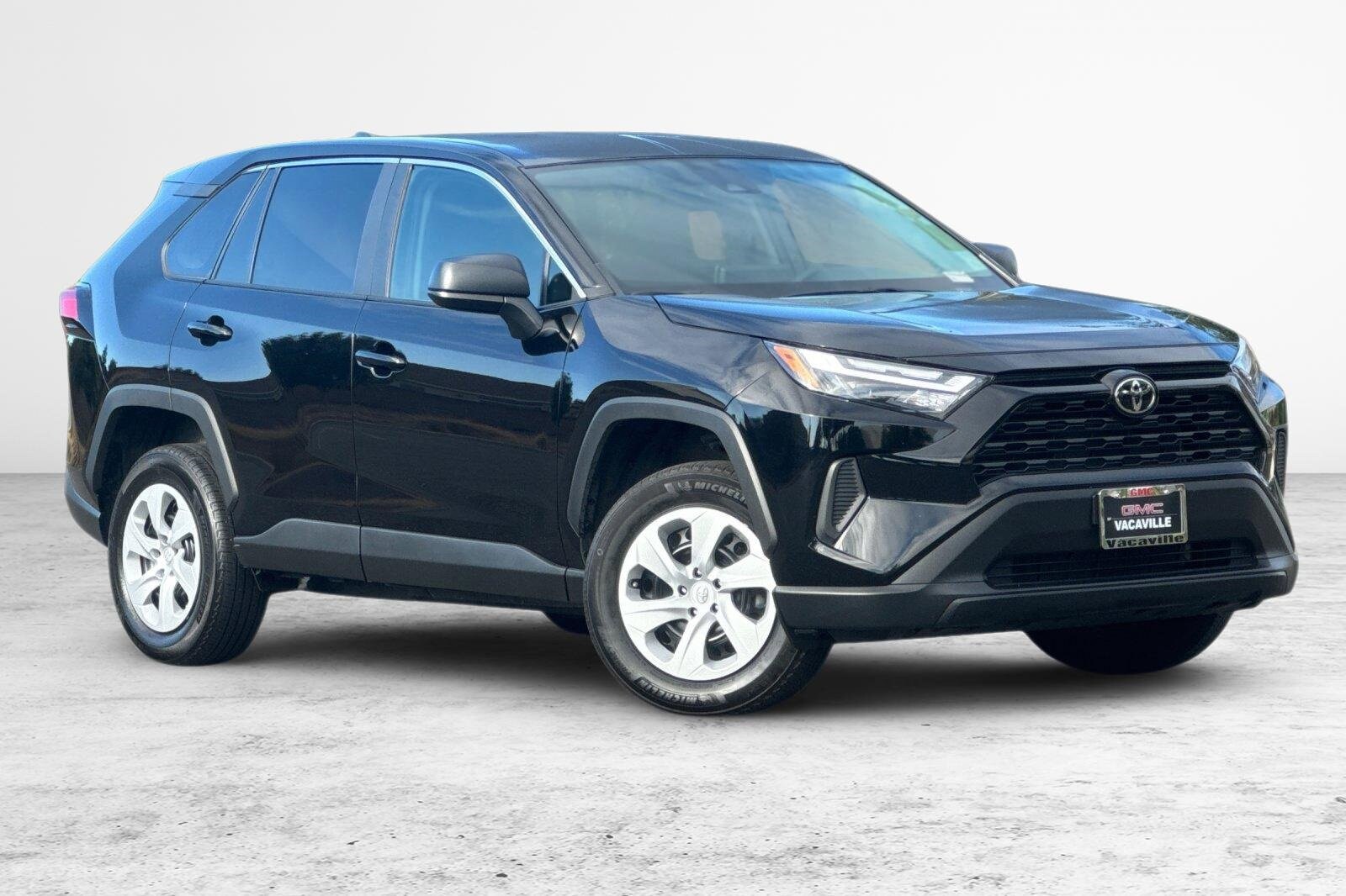 2024 Toyota RAV4 LE photo 2