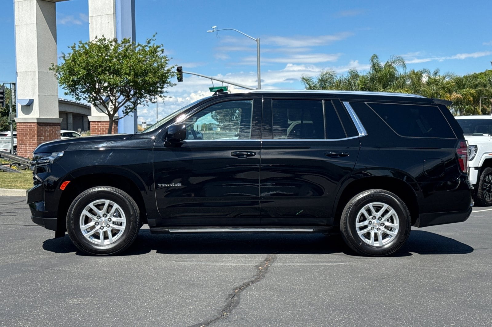2024 Chevrolet Tahoe LT photo 3