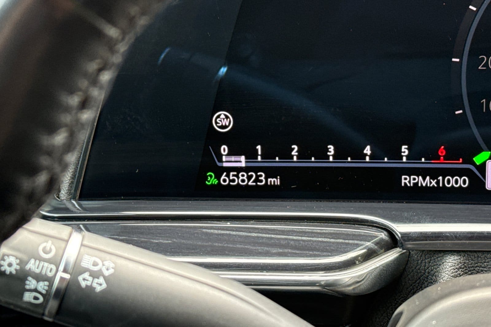 2024 Cadillac Escalade Sport - Photo 36