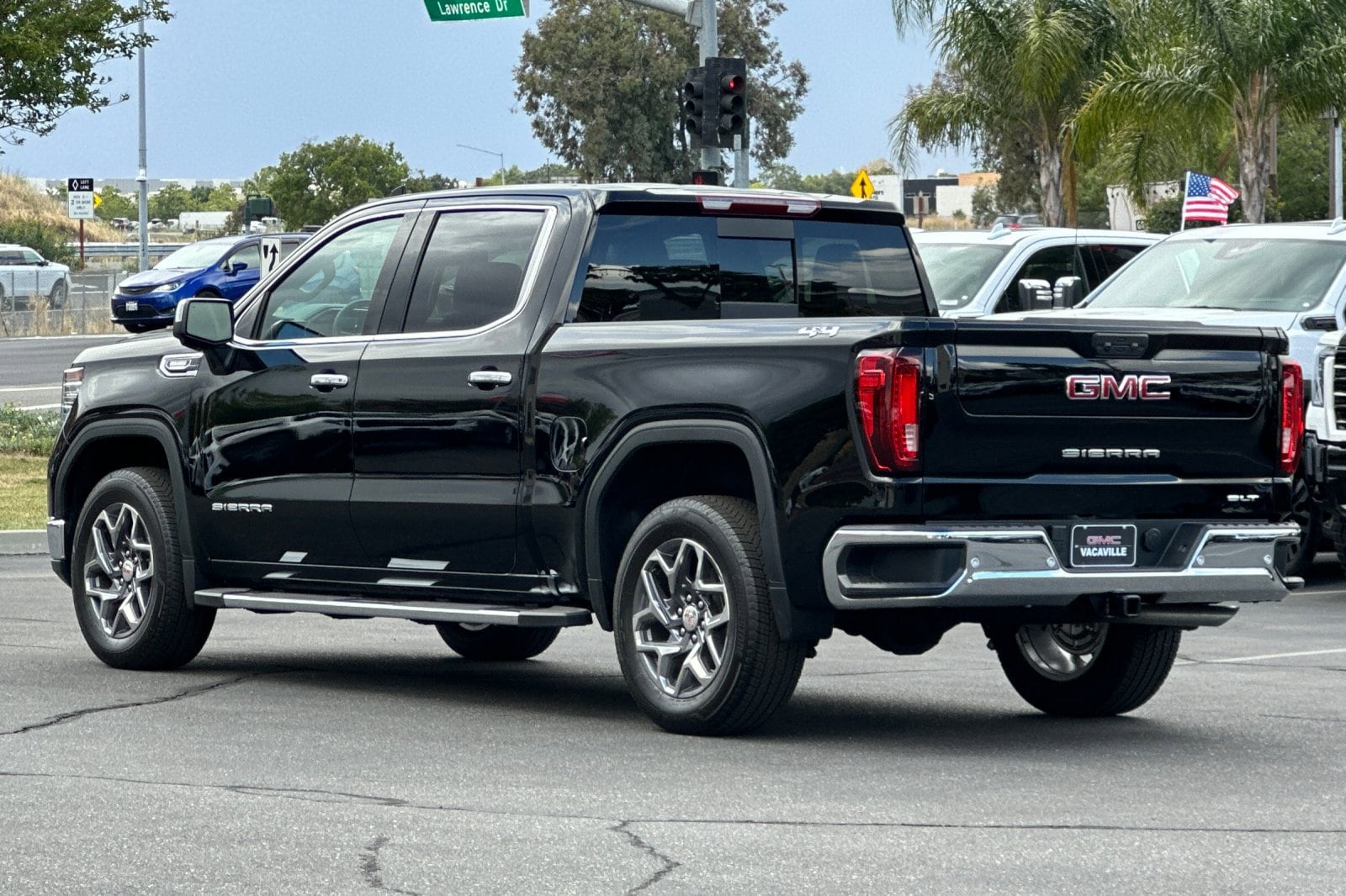 2026 GMC Sierra 1500 SLT - Photo 7