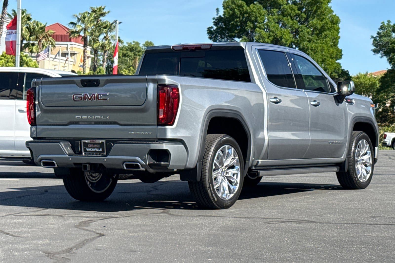2026 GMC Sierra 1500 Denali photo 4