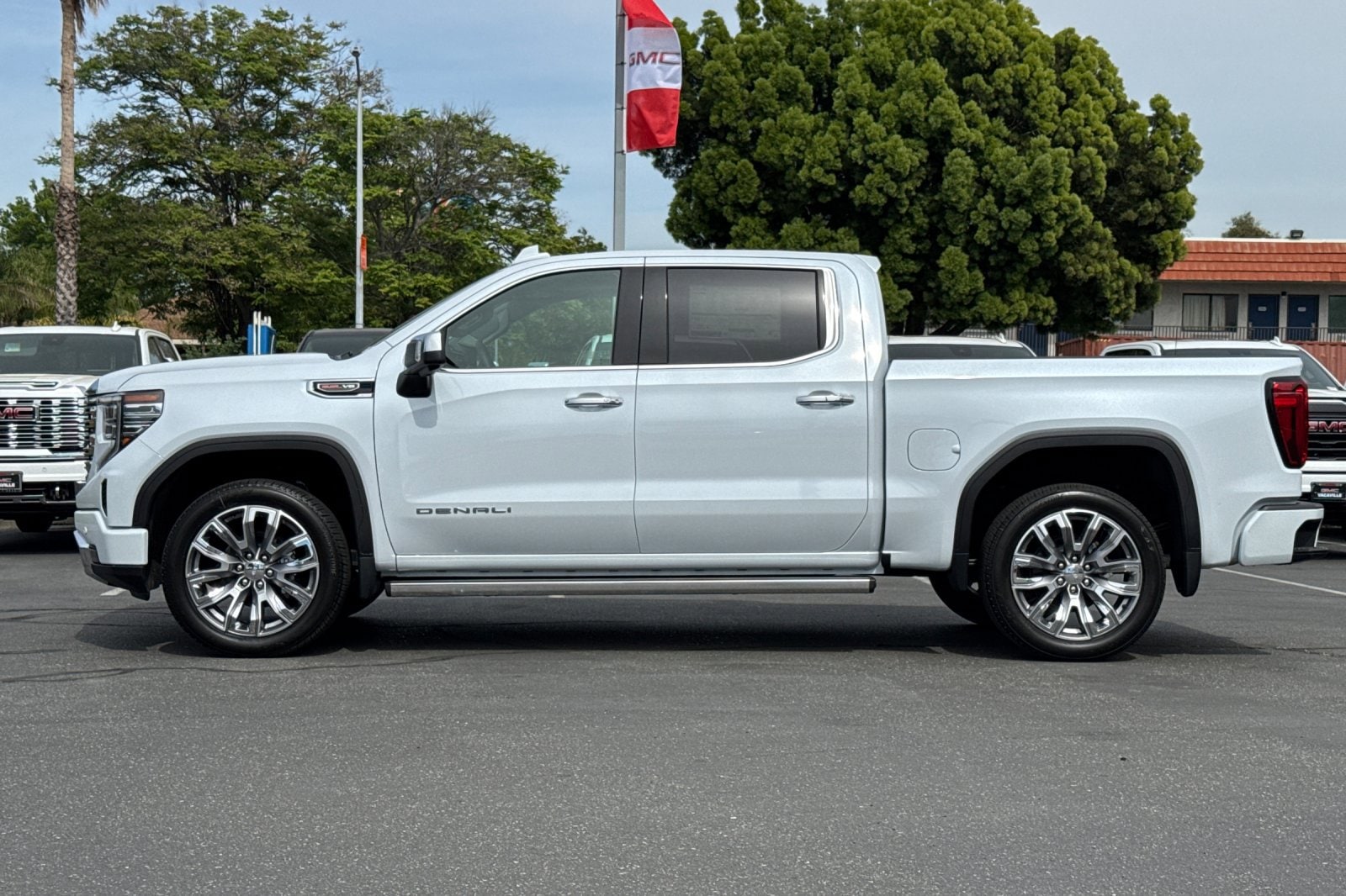 2026 GMC Sierra 1500 Denali photo 3