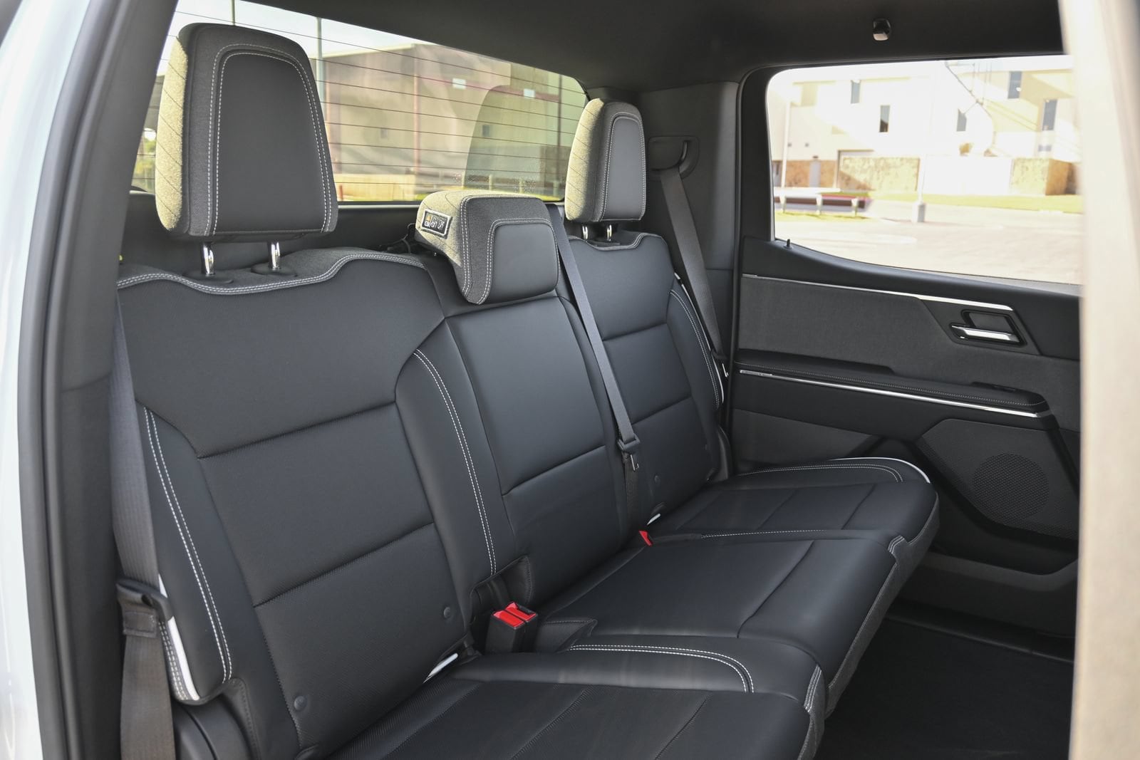 2026 GMC Sierra EV Elevation - Photo 23