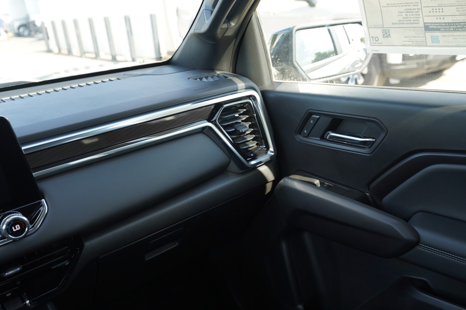 2026 GMC Canyon Elevation - Photo 8