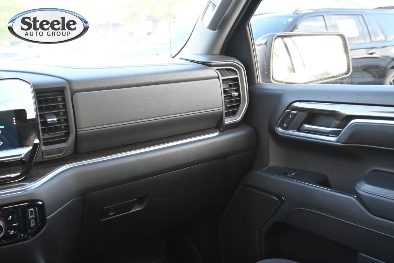 2024 Chevrolet Silverado 1500 RST - Photo 8