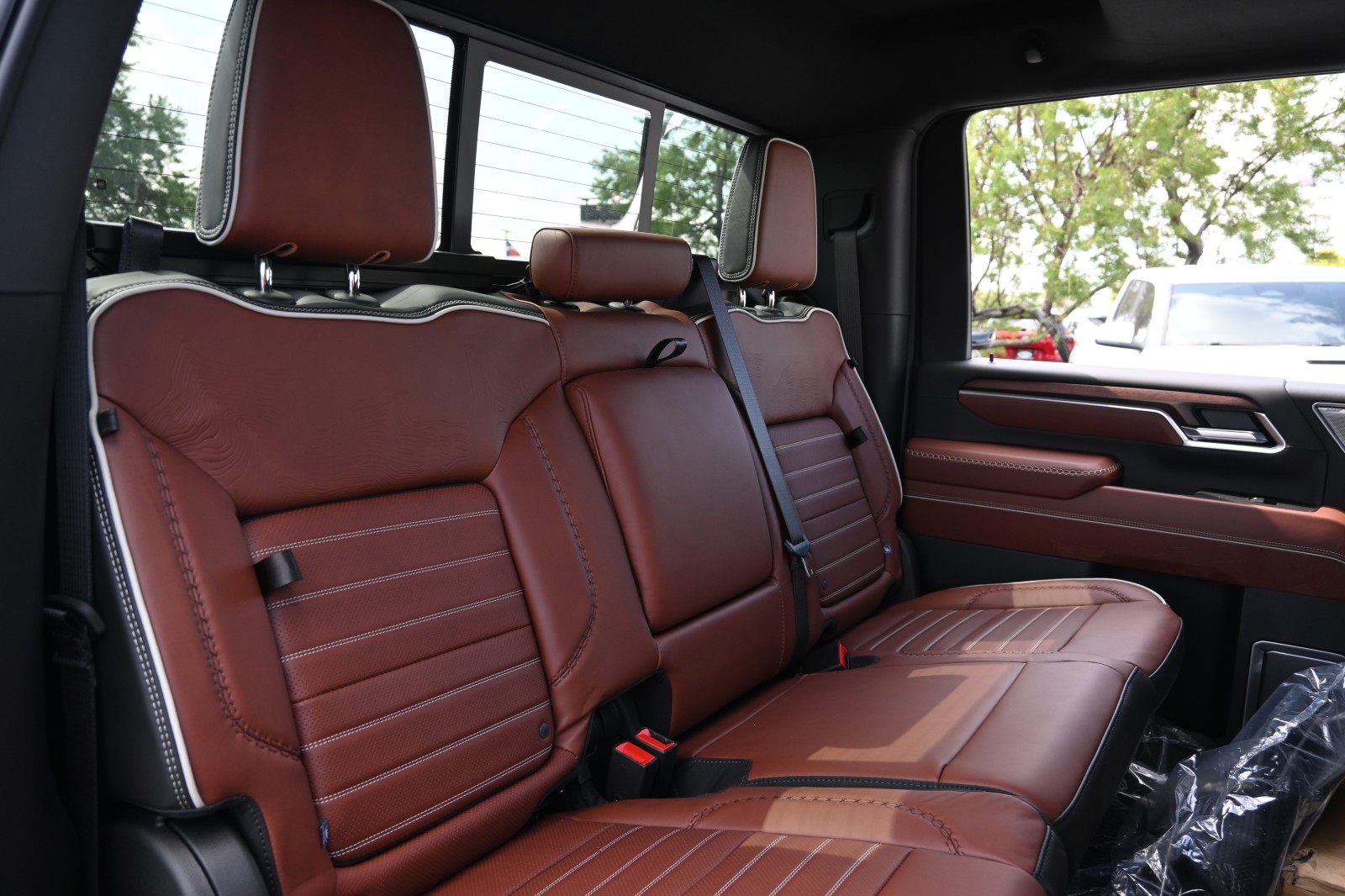 2026 GMC Sierra 3500HD Denali Ultimate - Photo 23