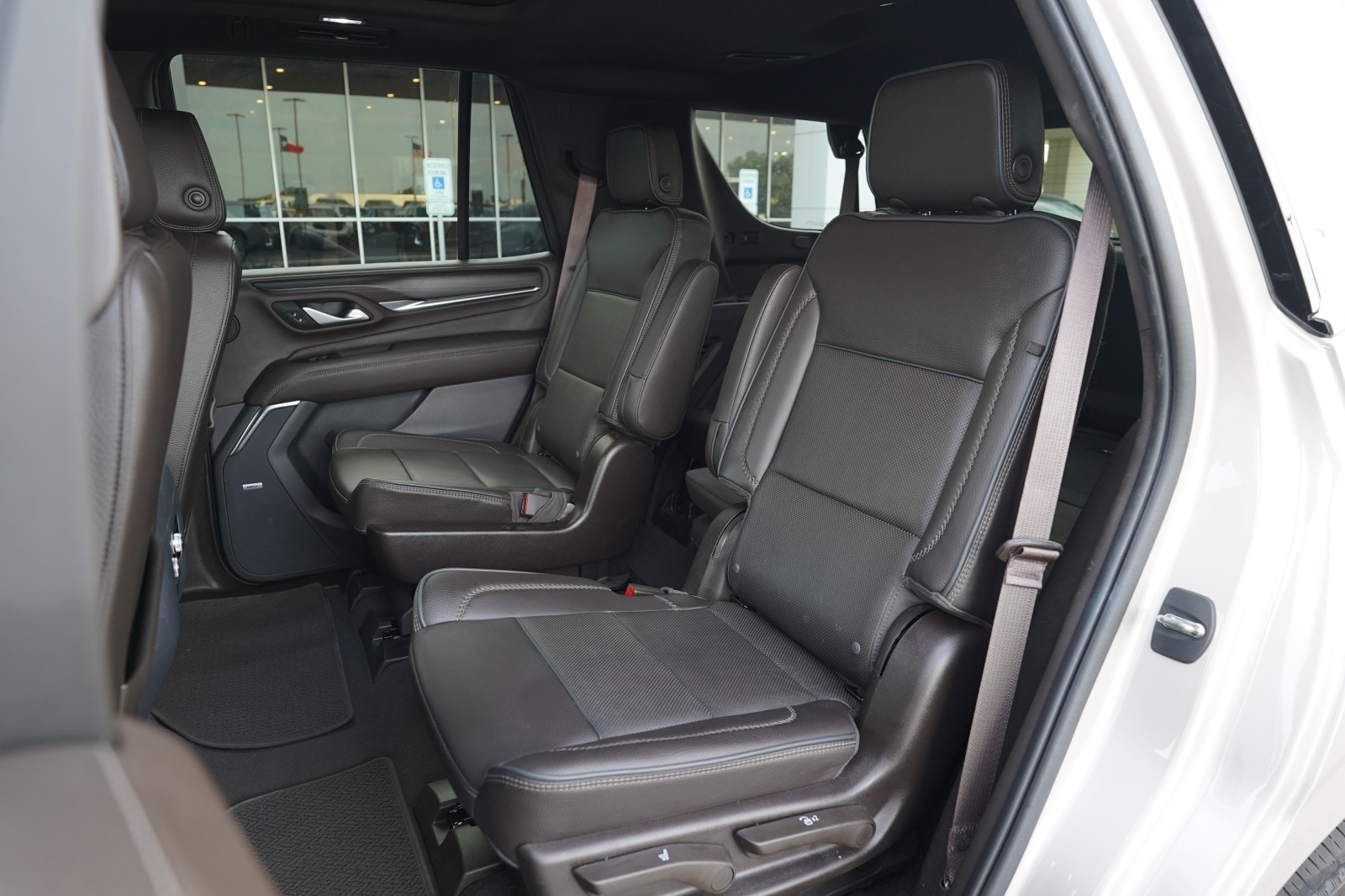 2022 GMC Yukon Denali - Photo 19