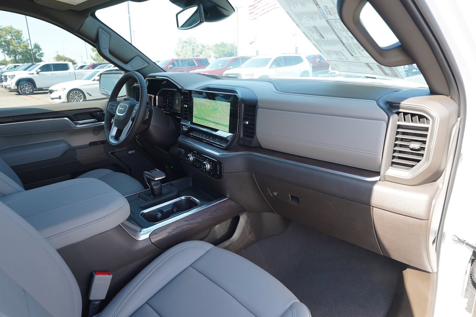 2026 GMC Sierra 1500 SLT - Photo 24