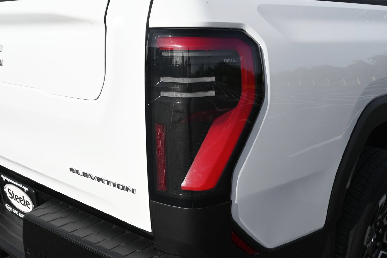 2026 GMC Sierra EV Elevation - Photo 21