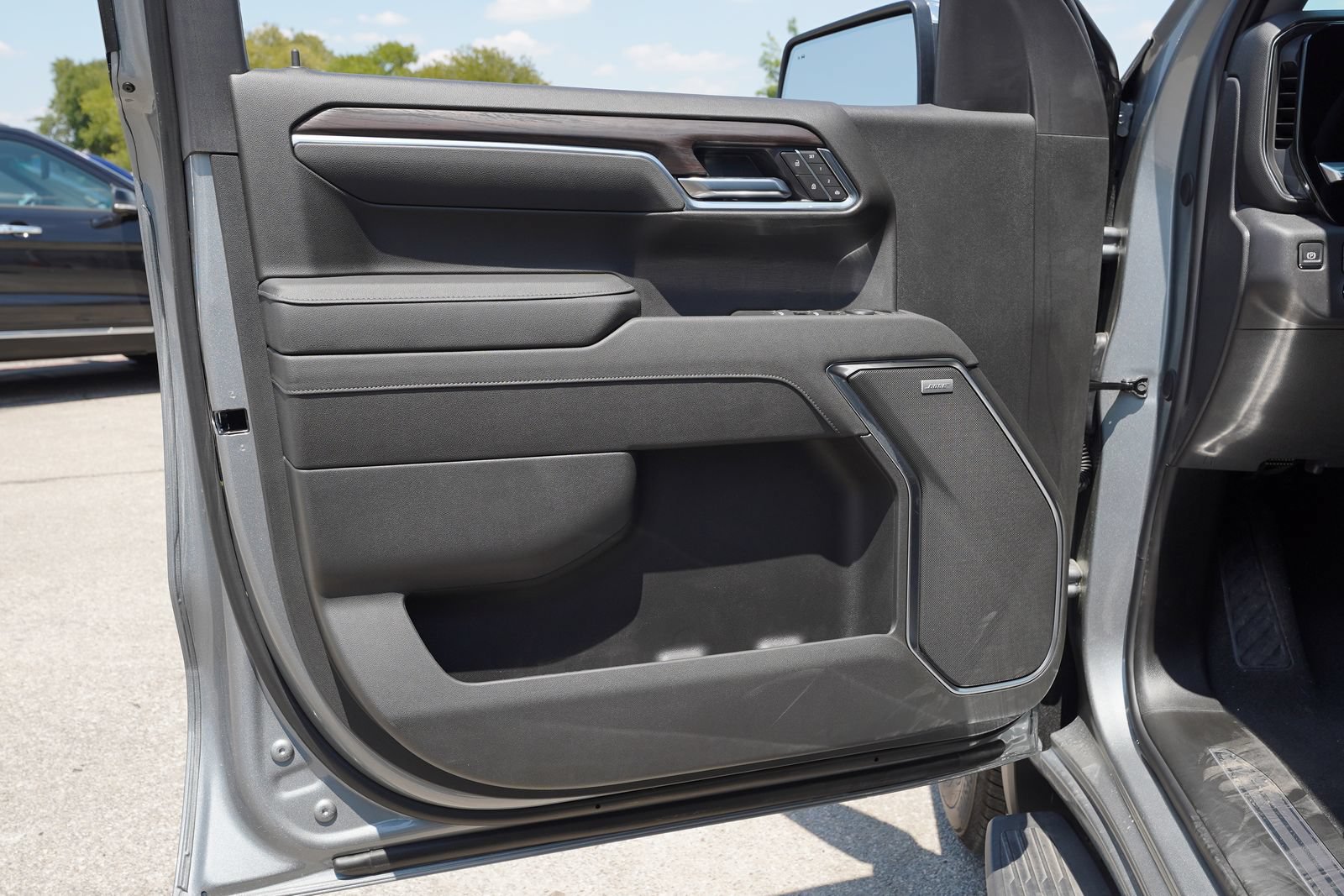 2026 GMC Sierra 1500 SLT - Photo 19