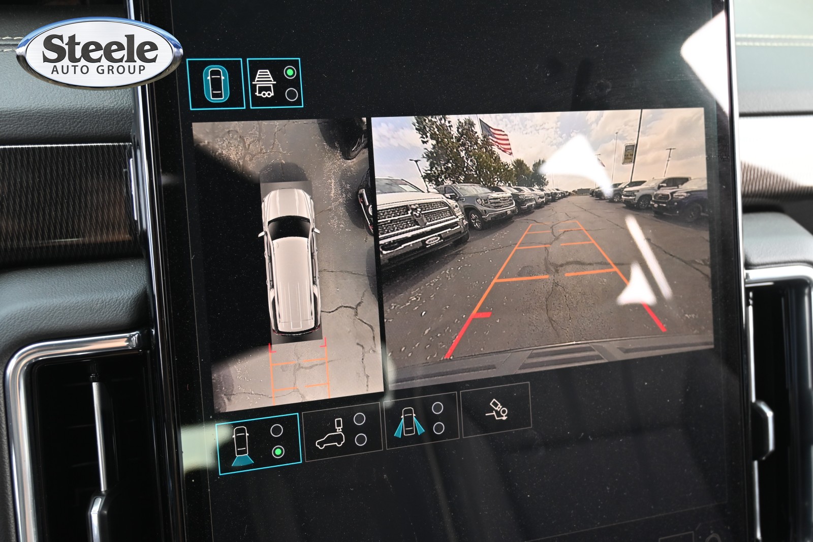 2026 GMC Yukon XL Elevation - Photo 13