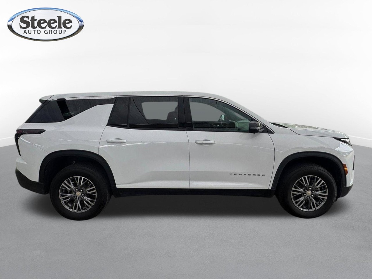 2024 Chevrolet Traverse LS - Photo 6
