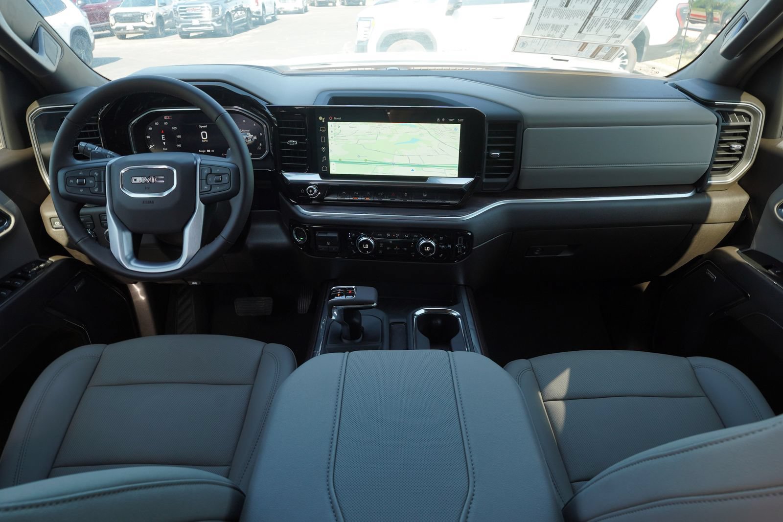 2026 GMC Sierra 1500 SLT - Photo 7