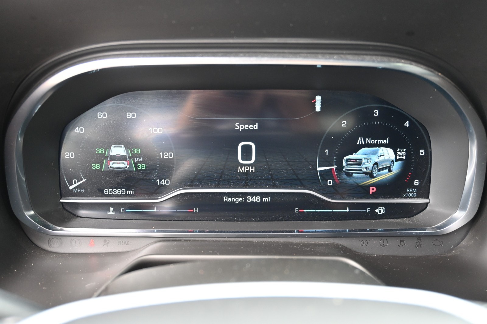 2023 GMC Yukon XL SLT - Photo 11