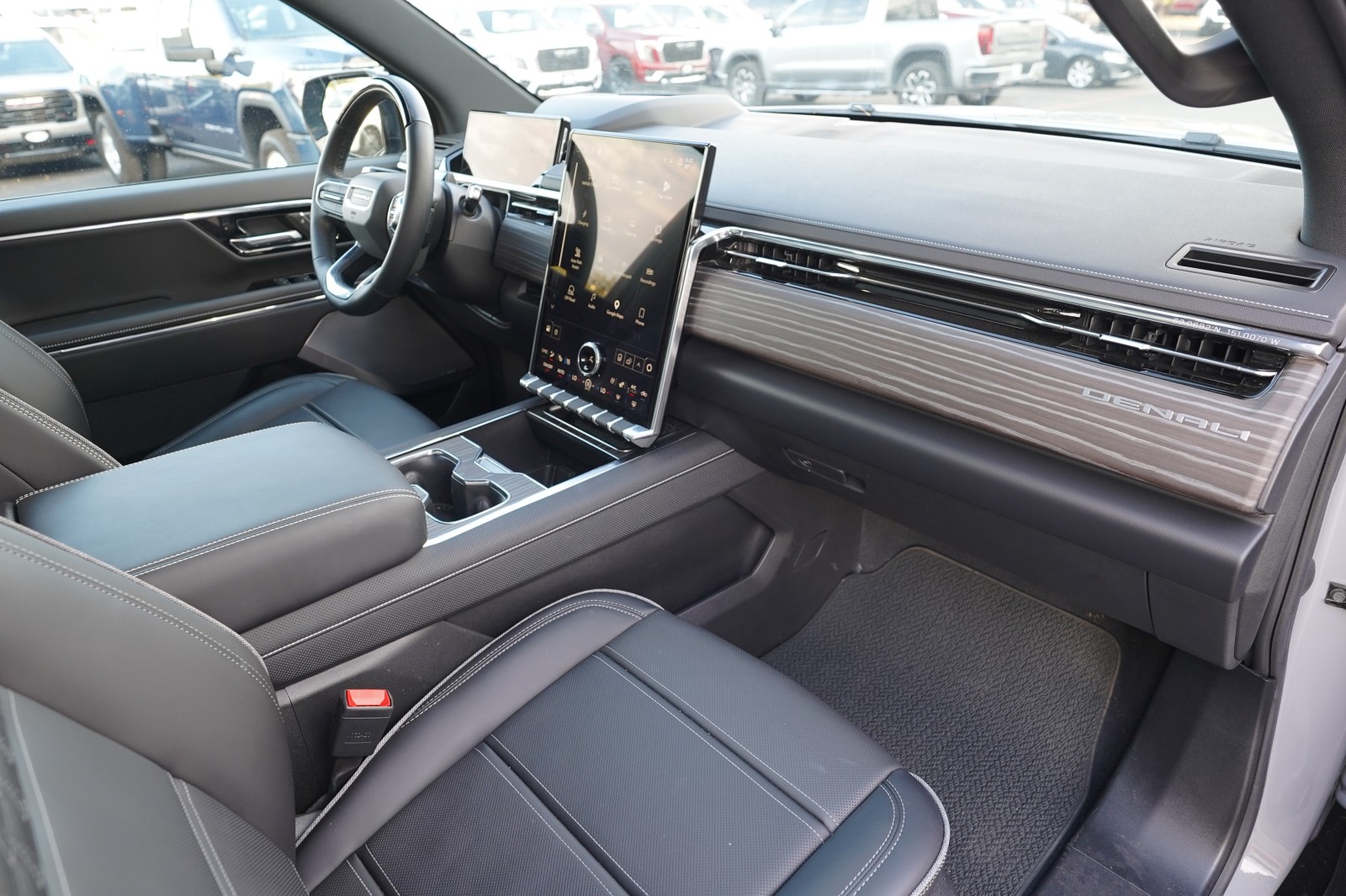 2025 GMC Sierra EV Denali - Photo 24