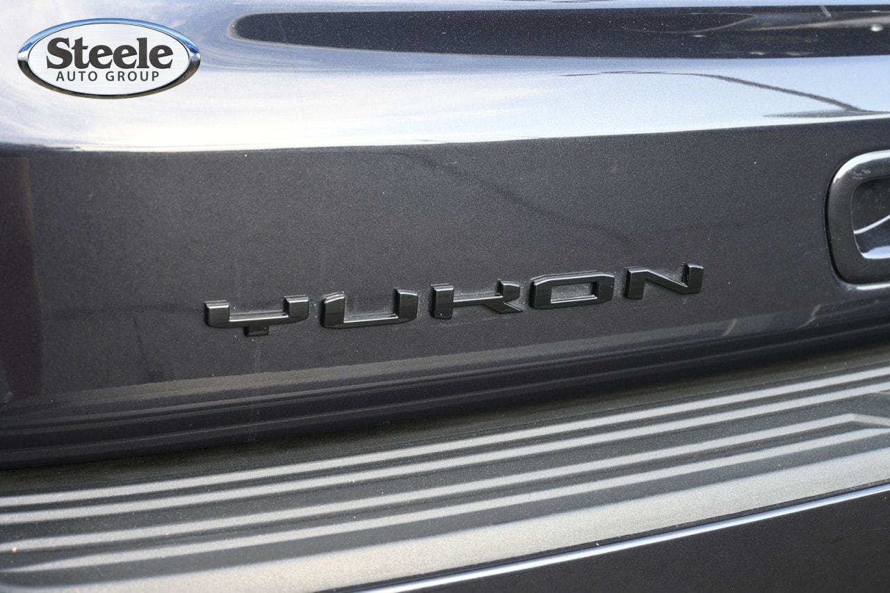 2025 GMC Yukon Denali Ultimate - Photo 23