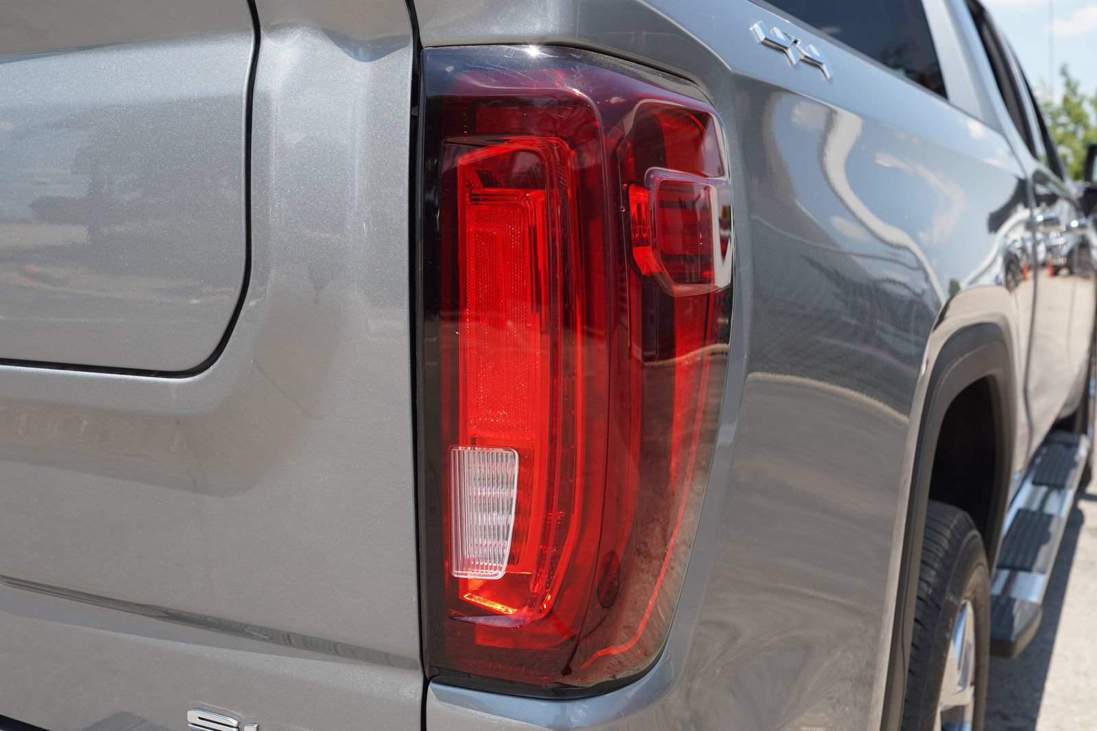 2026 GMC Sierra 1500 SLT - Photo 21