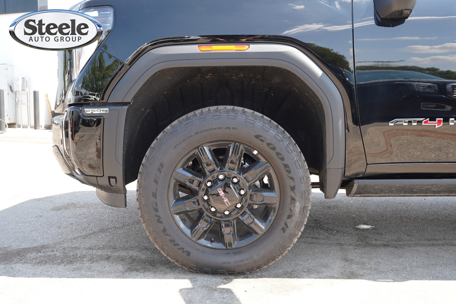 2026 GMC Sierra 2500HD AT4 - Photo 28