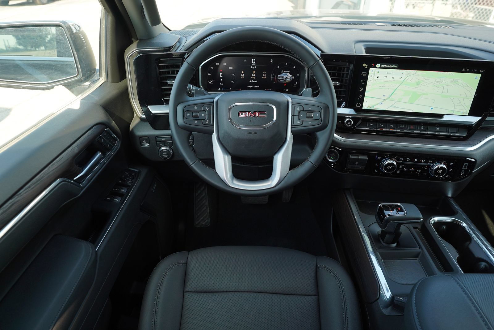 2026 GMC Sierra 1500 SLT - Photo 9