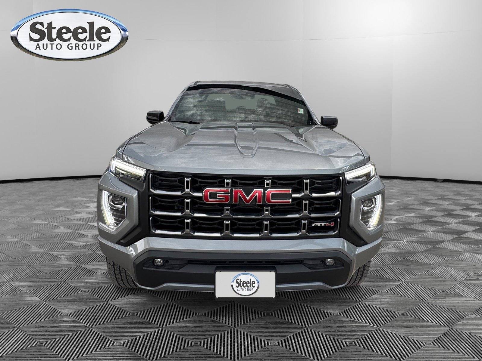 2025 GMC Canyon AT4 - Photo 8