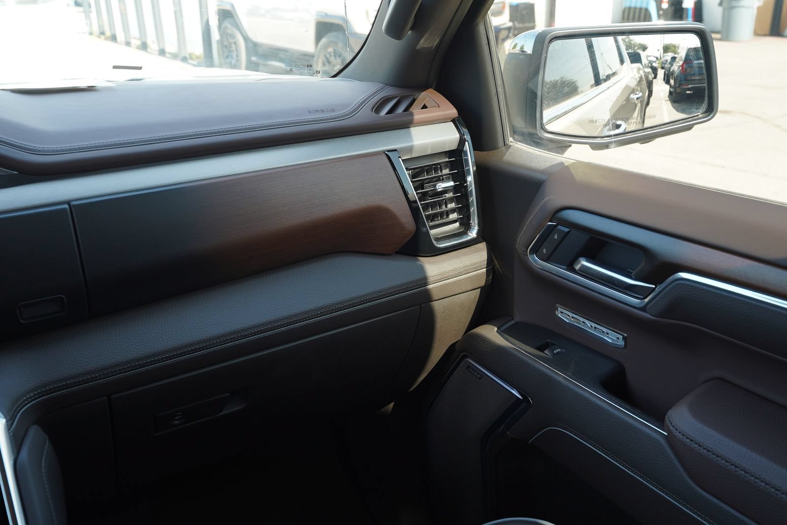 2026 GMC Sierra 1500 Denali - Photo 8