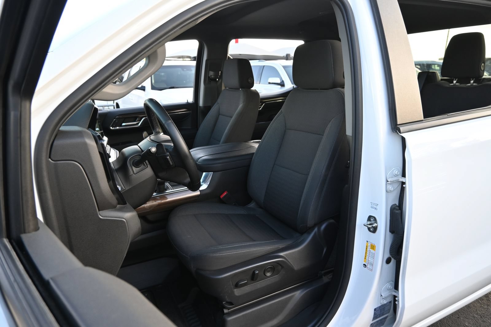 2024 Chevrolet Silverado 1500 RST - Photo 18