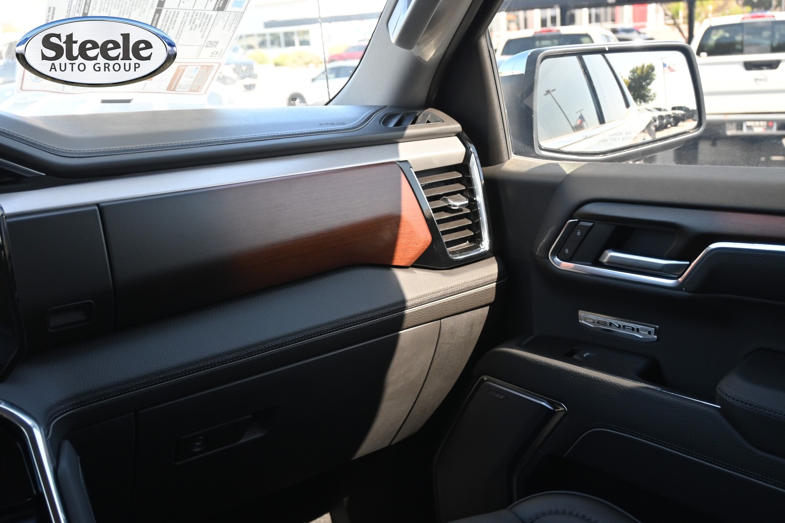 2026 GMC Sierra 1500 Denali - Photo 8