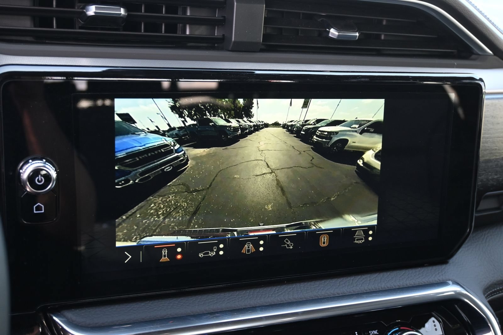 2026 GMC Sierra 1500 Denali - Photo 13