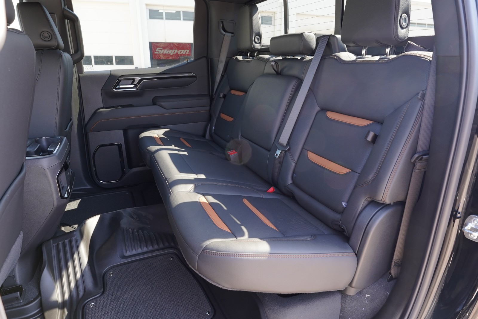 2026 GMC Sierra 1500 AT4 - Photo 20