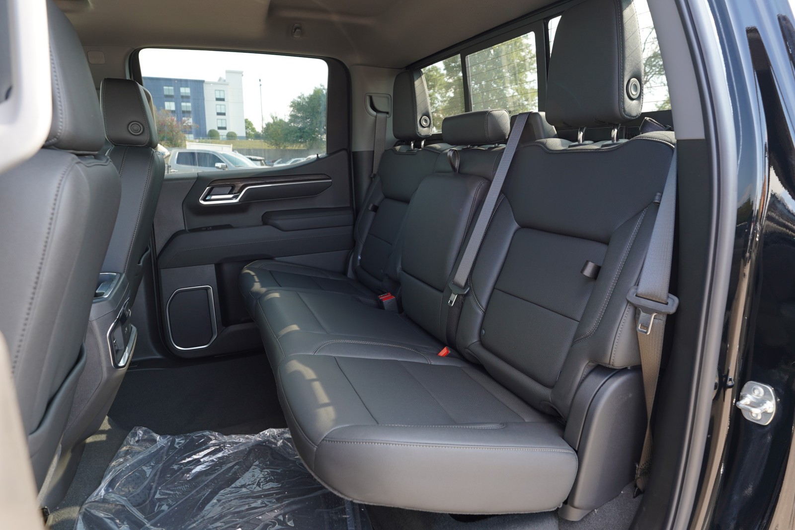 2026 GMC Sierra 1500 SLT - Photo 20