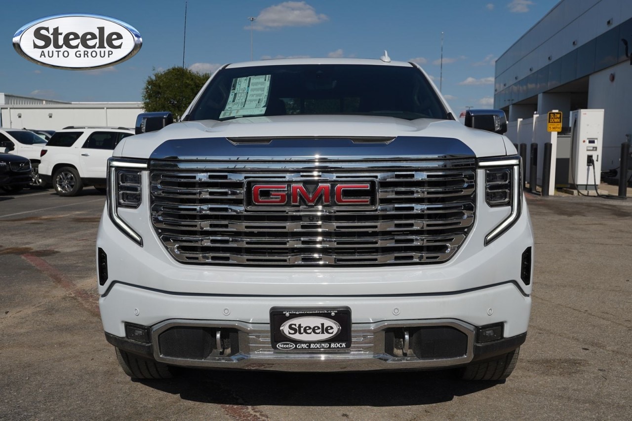 2026 GMC Sierra 1500 Denali - Photo 2