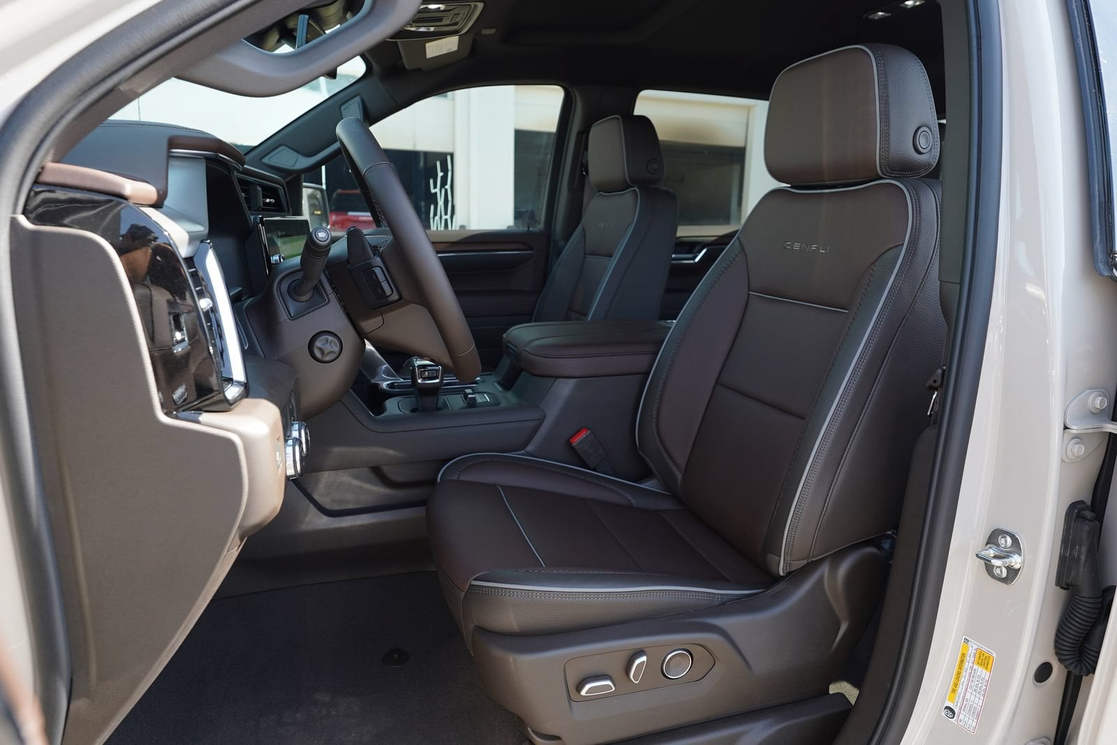 2026 GMC Sierra 1500 Denali - Photo 18