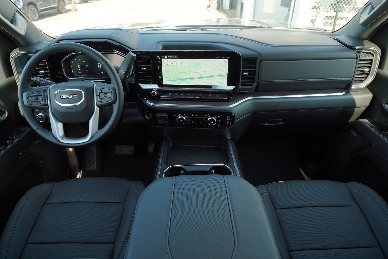 2026 GMC Sierra 2500HD SLT - Photo 7