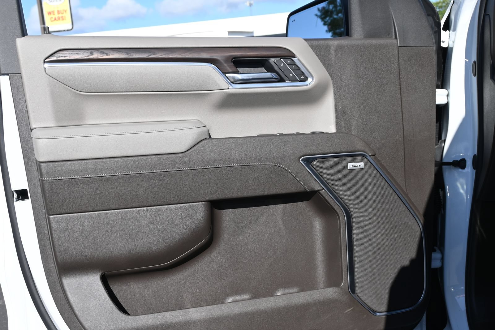 2026 GMC Sierra 1500 SLT - Photo 18