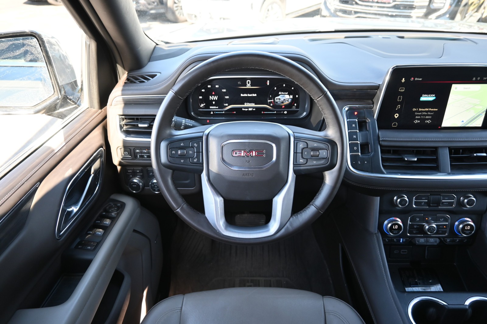 2023 GMC Yukon XL SLT - Photo 9