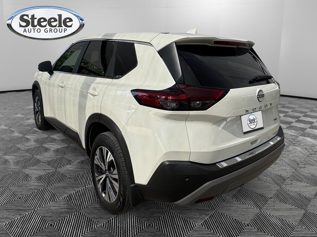 Used 2023 Nissan Rogue SV FWD SUV