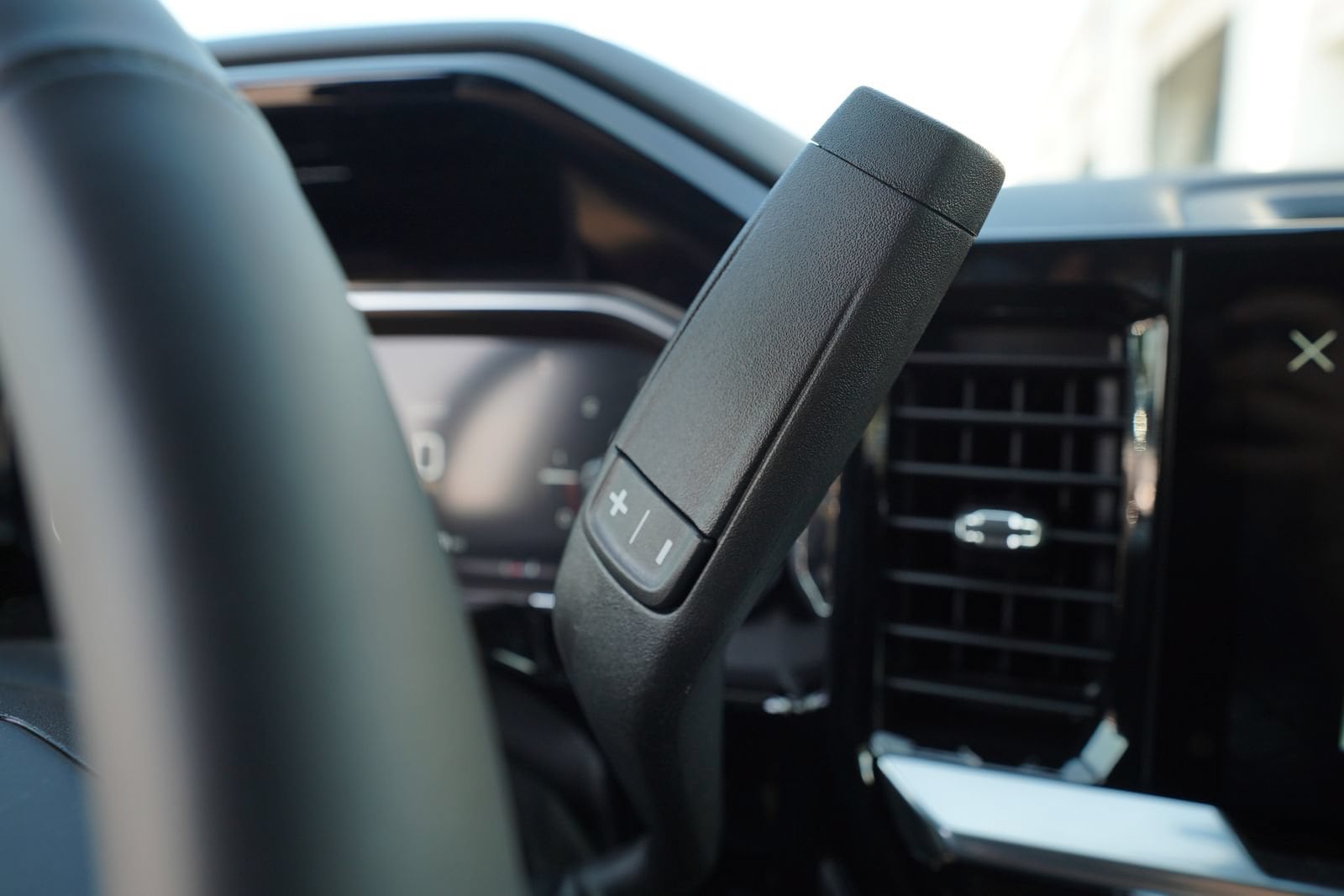 2026 GMC Sierra 2500HD SLT - Photo 14