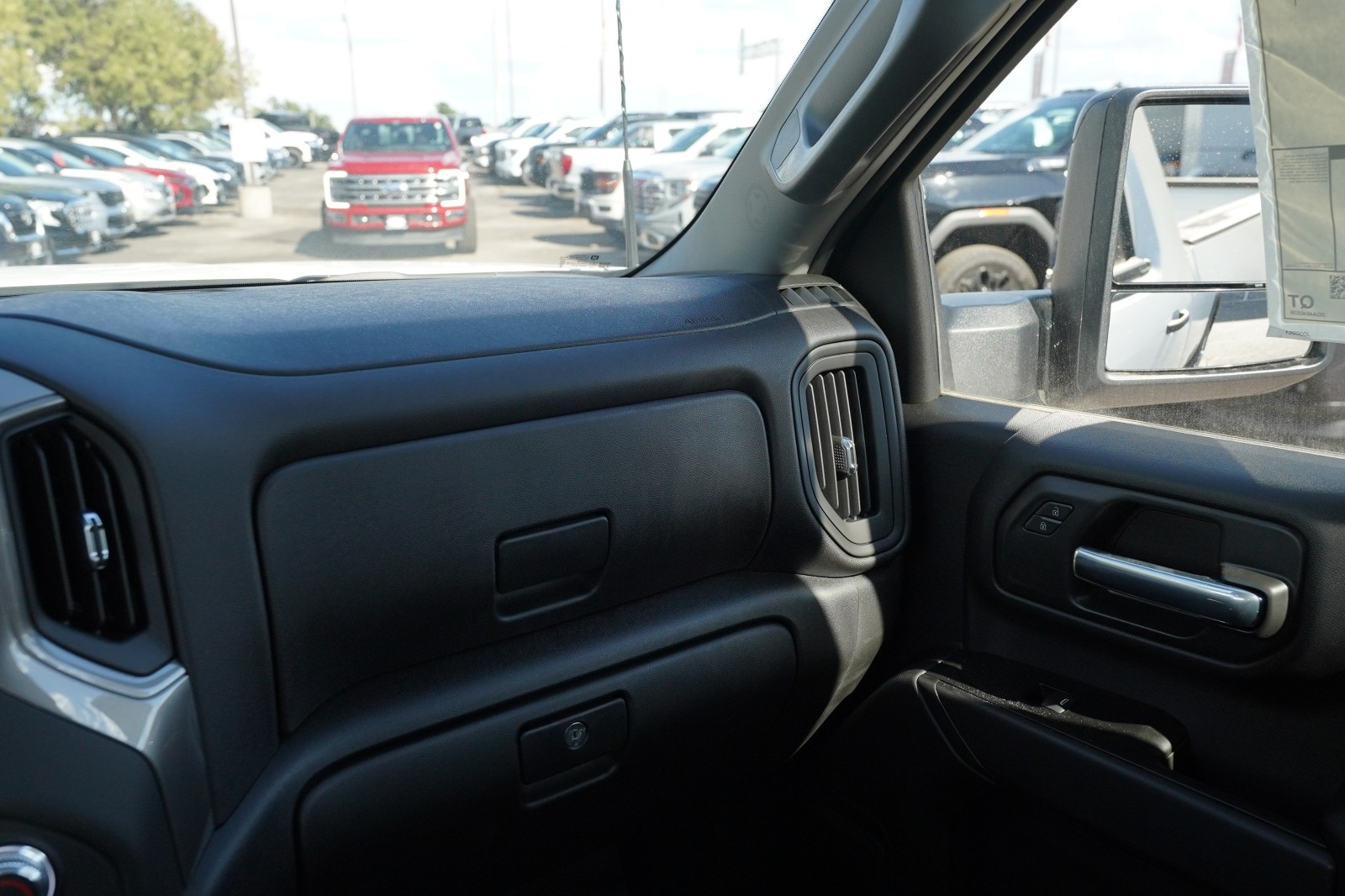 2026 GMC Sierra 2500HD Pro - Photo 8